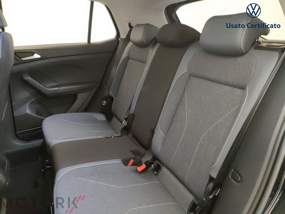Volkswagen T-Cross usata a Varese (11)