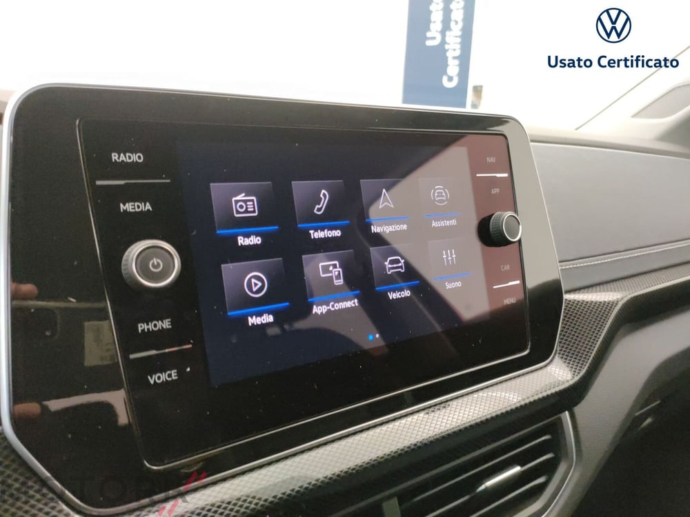 Volkswagen T-Cross usata a Varese (14)
