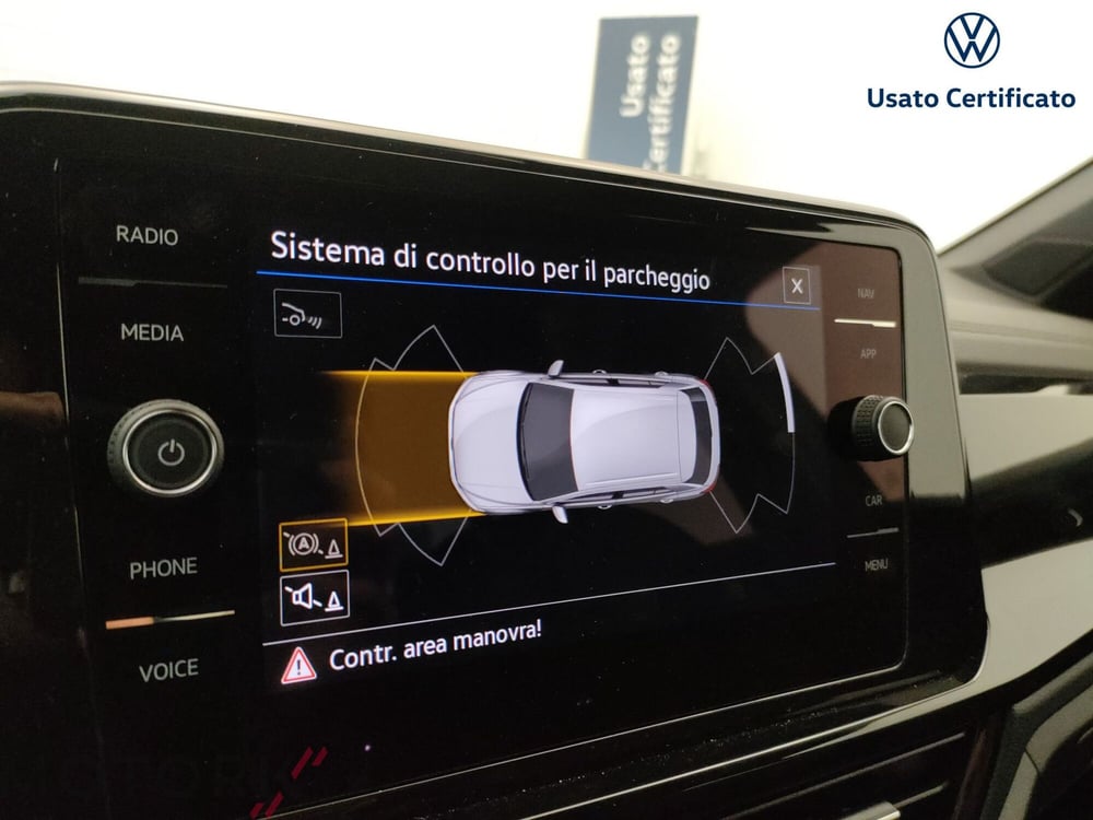 Volkswagen T-Roc usata a Varese (15)