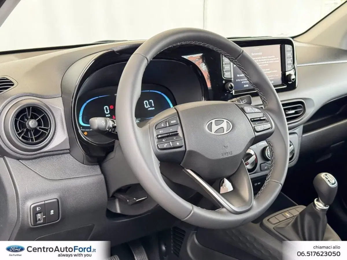 Hyundai i10 nuova a Roma (18)