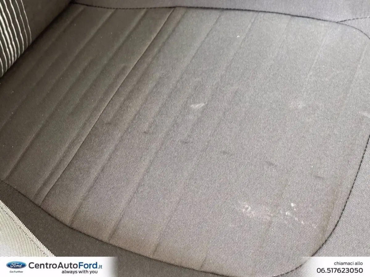 Hyundai i10 nuova a Roma (8)