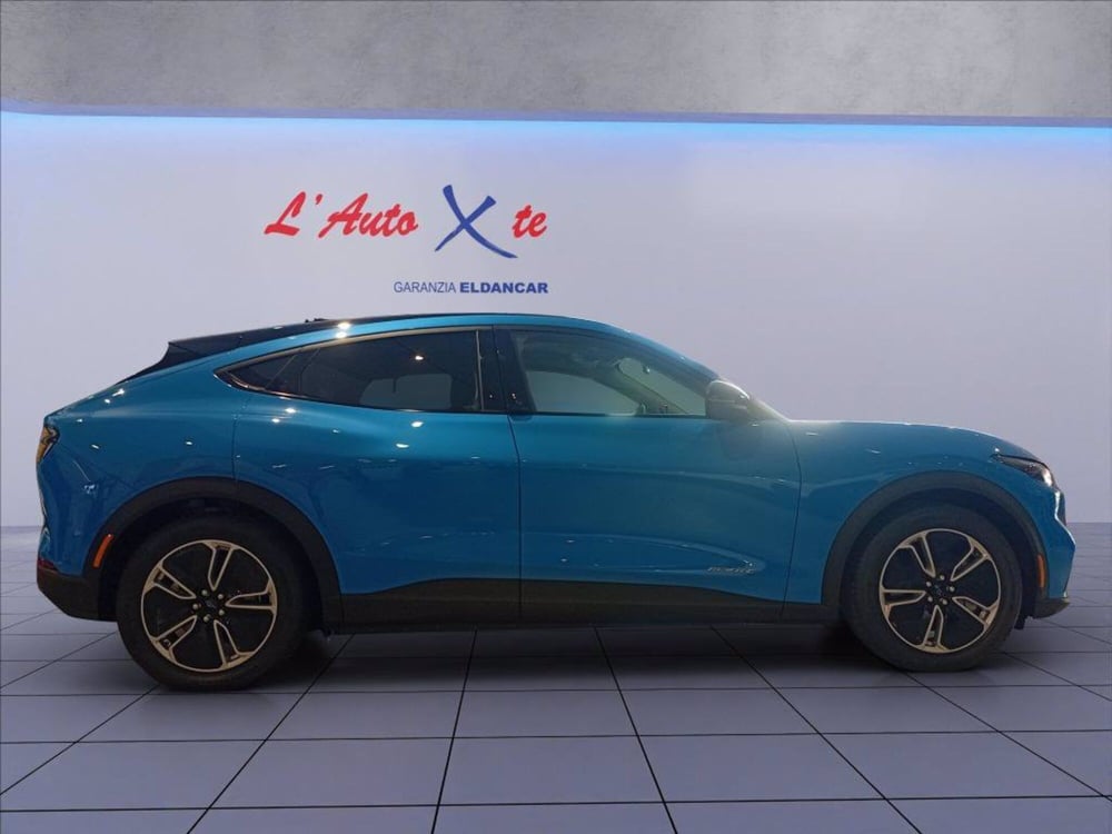 Ford Mustang Mach-E nuova a Milano (10)