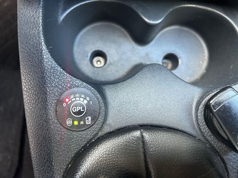 Dacia Sandero usata a Reggio Emilia (14)