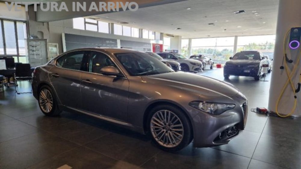 Alfa Romeo Giulia usata a Modena (3)