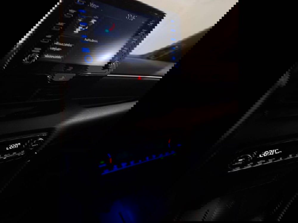 Toyota Yaris Cross usata a Torino (9)