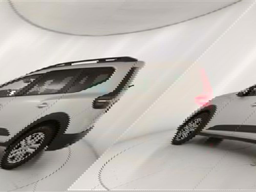 Dacia Jogger usata a Bari (4)