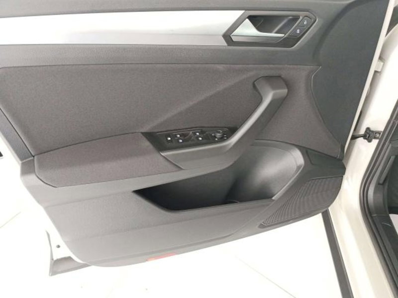 Volkswagen T-Roc usata a Matera (10)