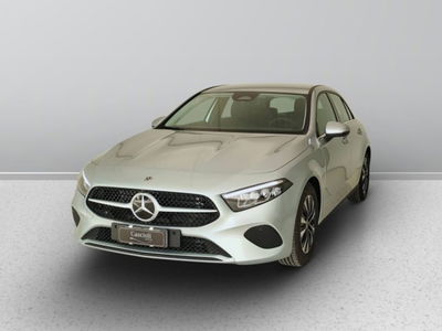 Mercedes-Benz Classe A 180 d Automatic Premium nuova a Mosciano Sant&#039;Angelo