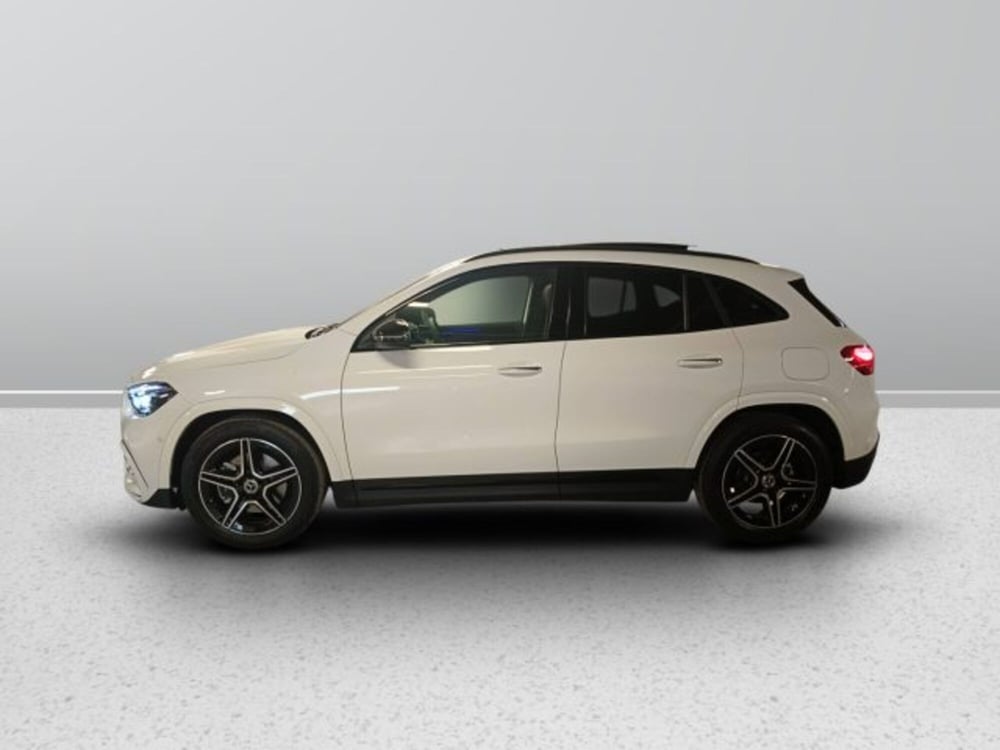 Mercedes-Benz GLA SUV nuova a Teramo (3)