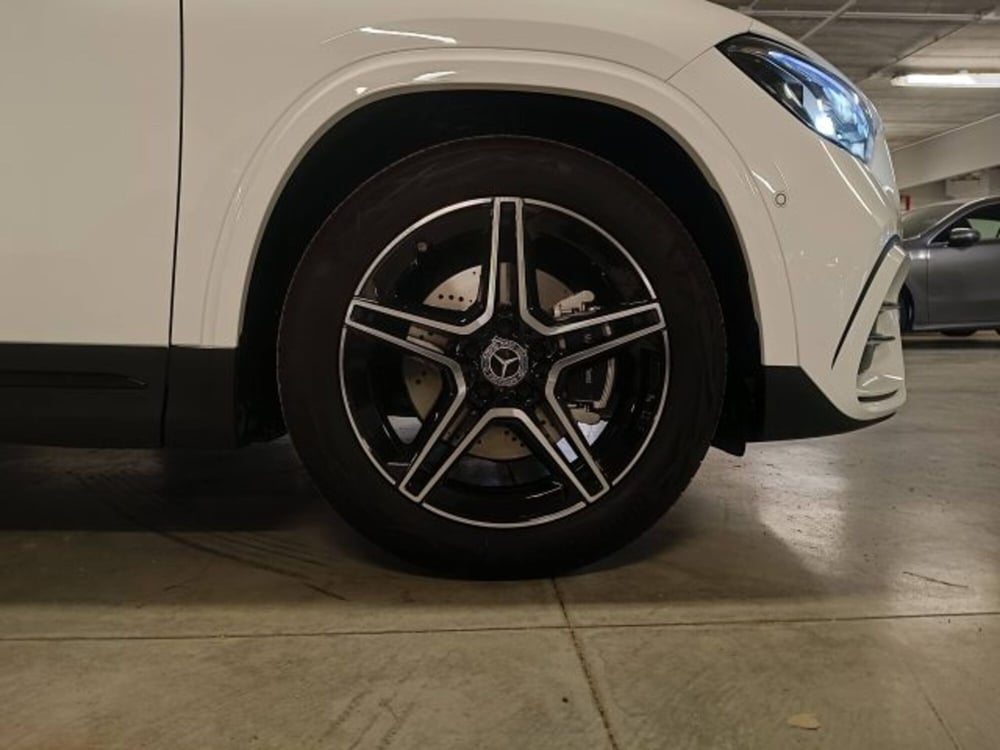 Mercedes-Benz GLA SUV nuova a Teramo (7)