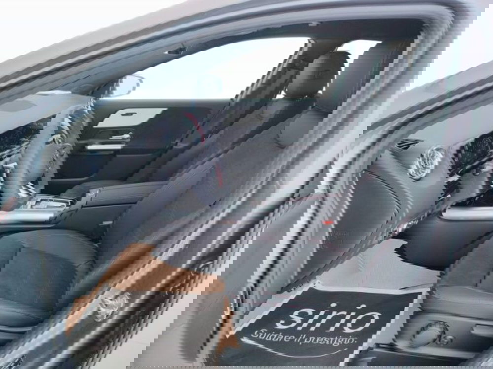 Mercedes-Benz GLA SUV nuova a Teramo (15)