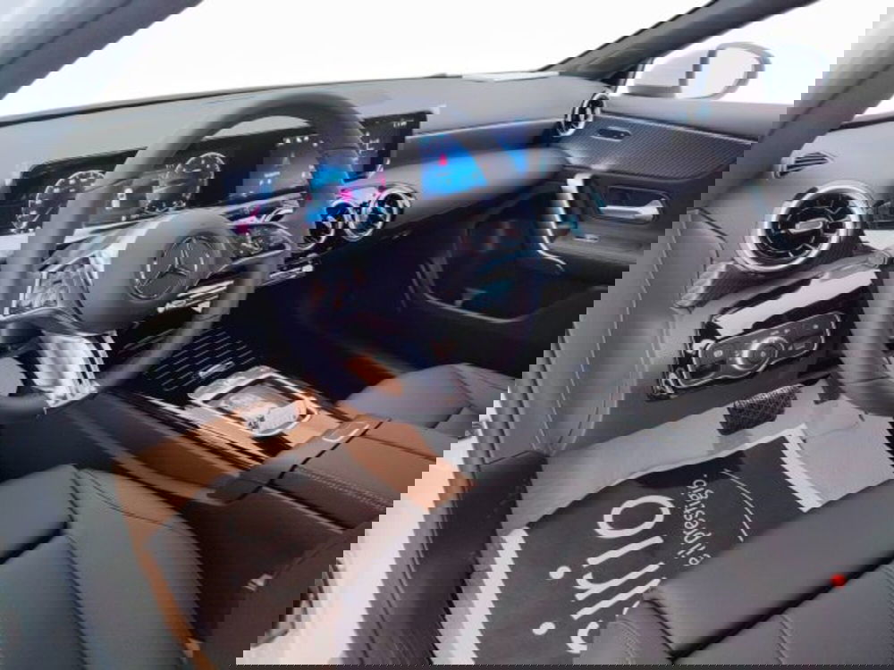 Mercedes-Benz Classe A nuova a Teramo (14)