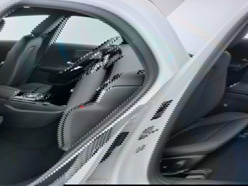 Mercedes-Benz Classe A nuova a Teramo (9)