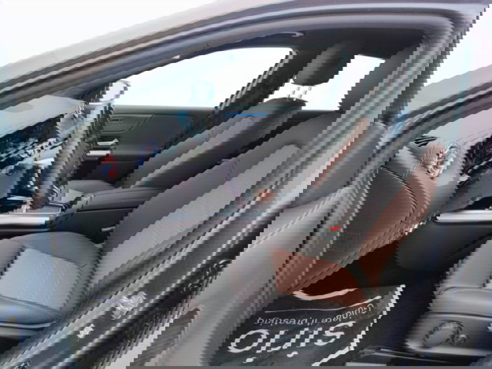 Mercedes-Benz EQA usata a Teramo (15)