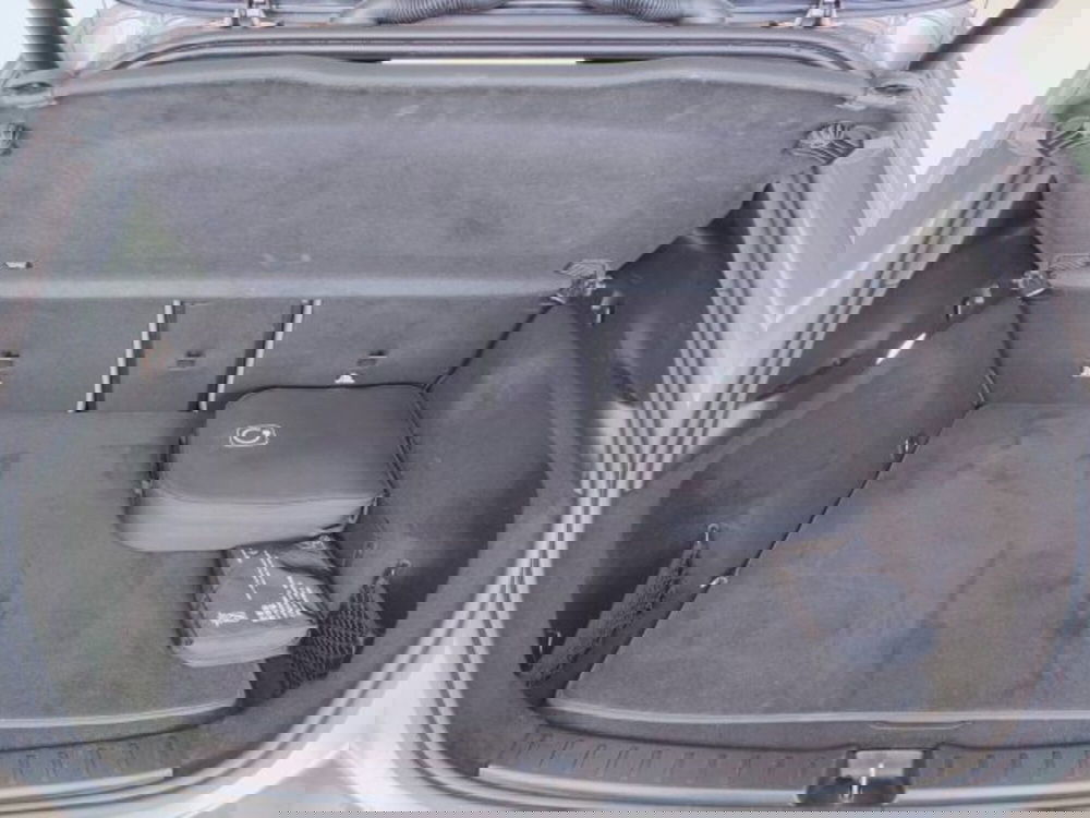 Mercedes-Benz EQA usata a Teramo (5)