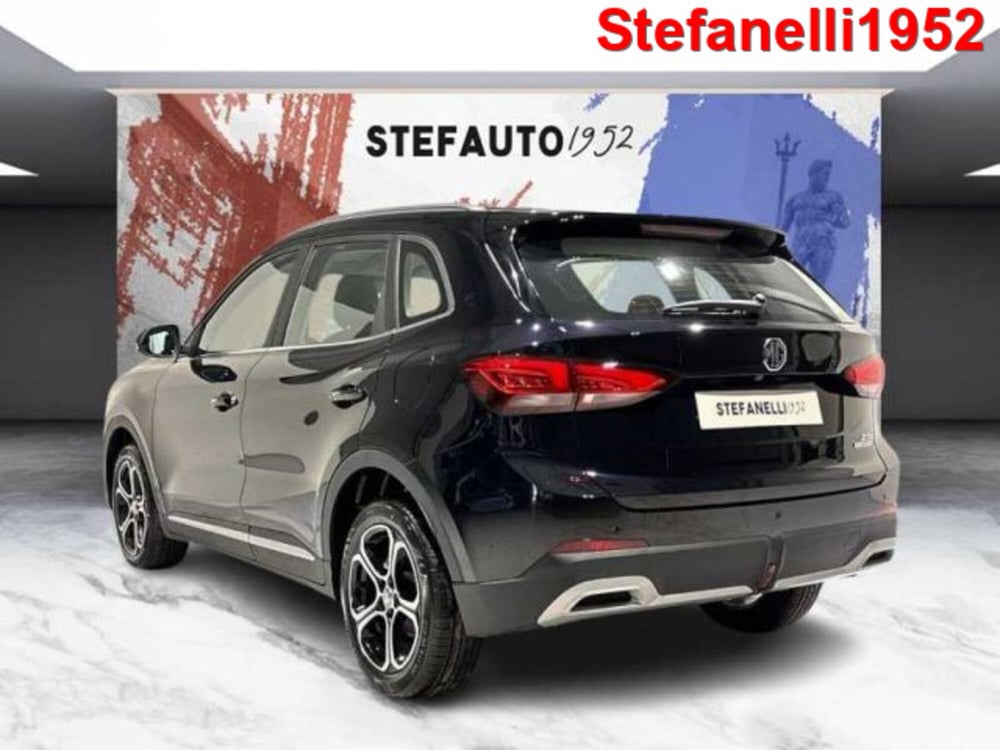 Mg ZS EV nuova a Bologna (5)