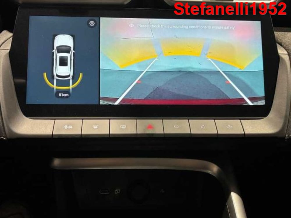 Mg ZS EV nuova a Bologna (12)