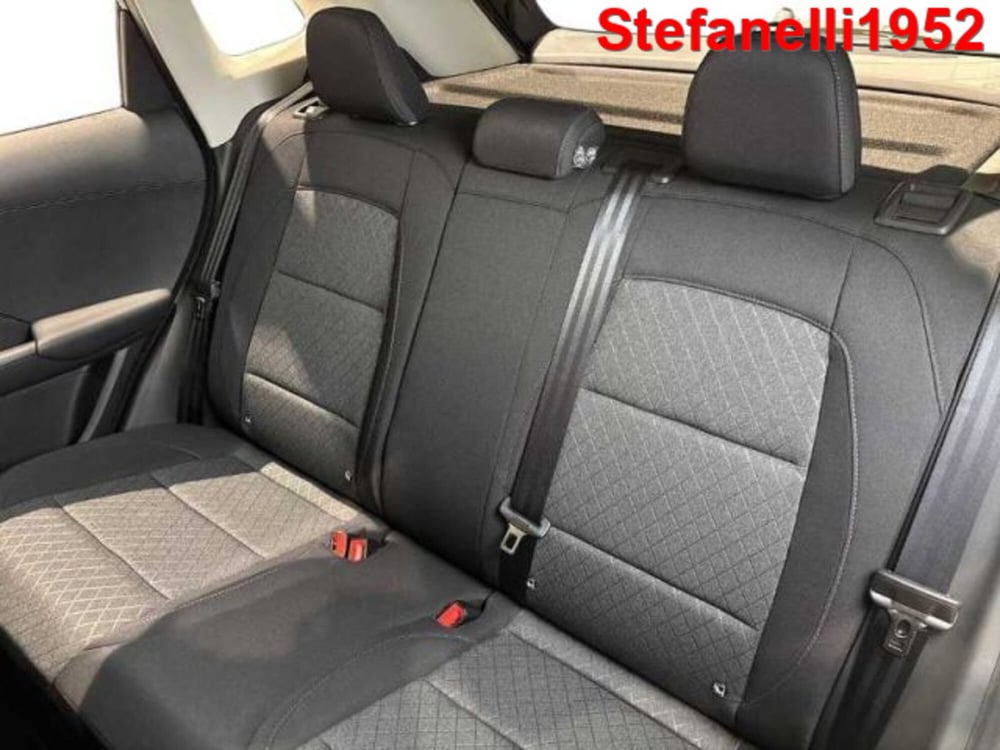 Mg ZS EV nuova a Bologna (9)