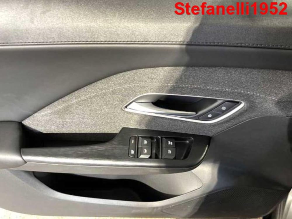 Mg ZS EV nuova a Bologna (10)