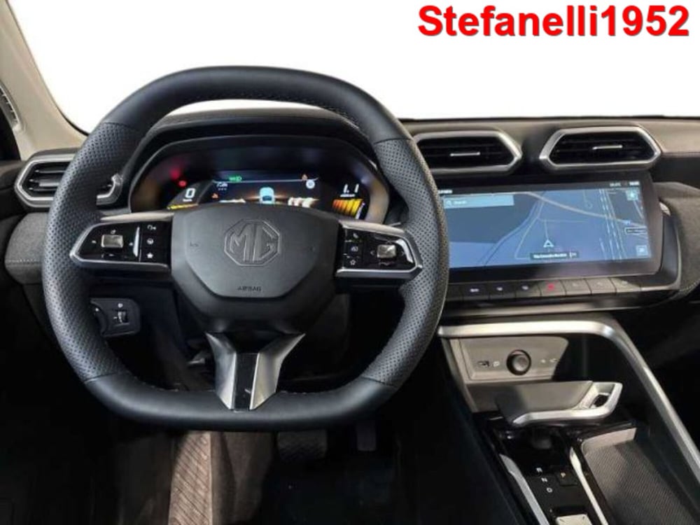 Mg ZS EV nuova a Bologna (14)