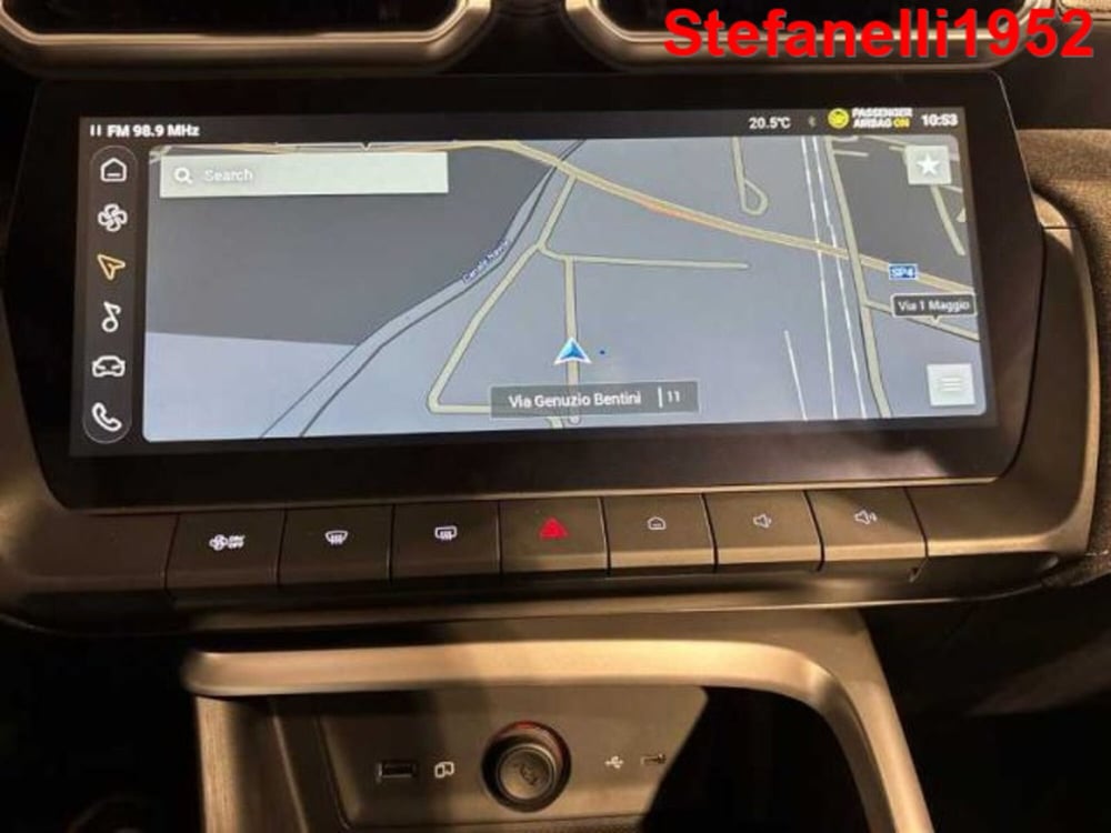 Mg ZS EV nuova a Bologna (17)