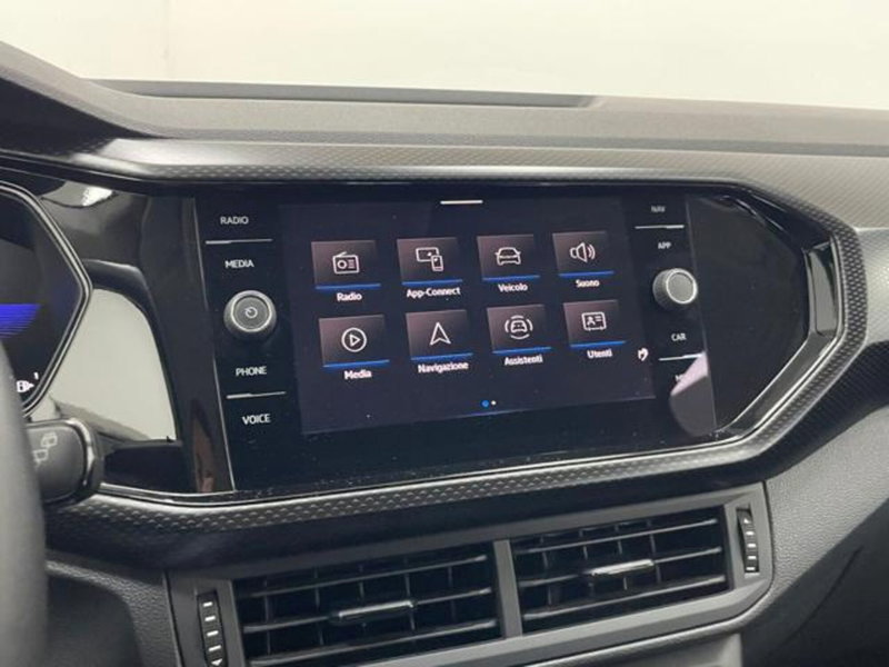Volkswagen T-Cross usata a Como (15)