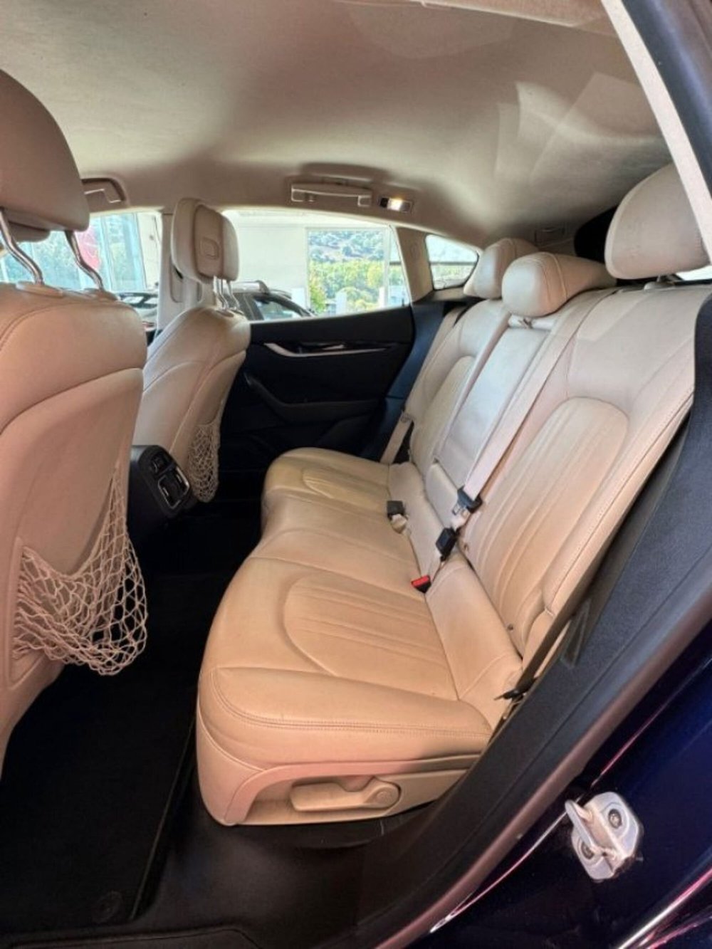Maserati Levante usata a Sassari (11)