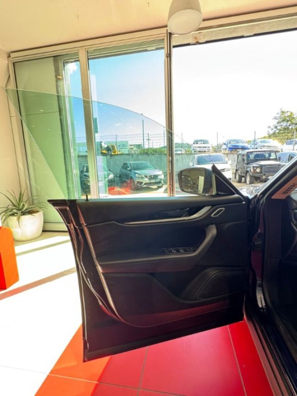 Maserati Levante usata a Sassari (6)