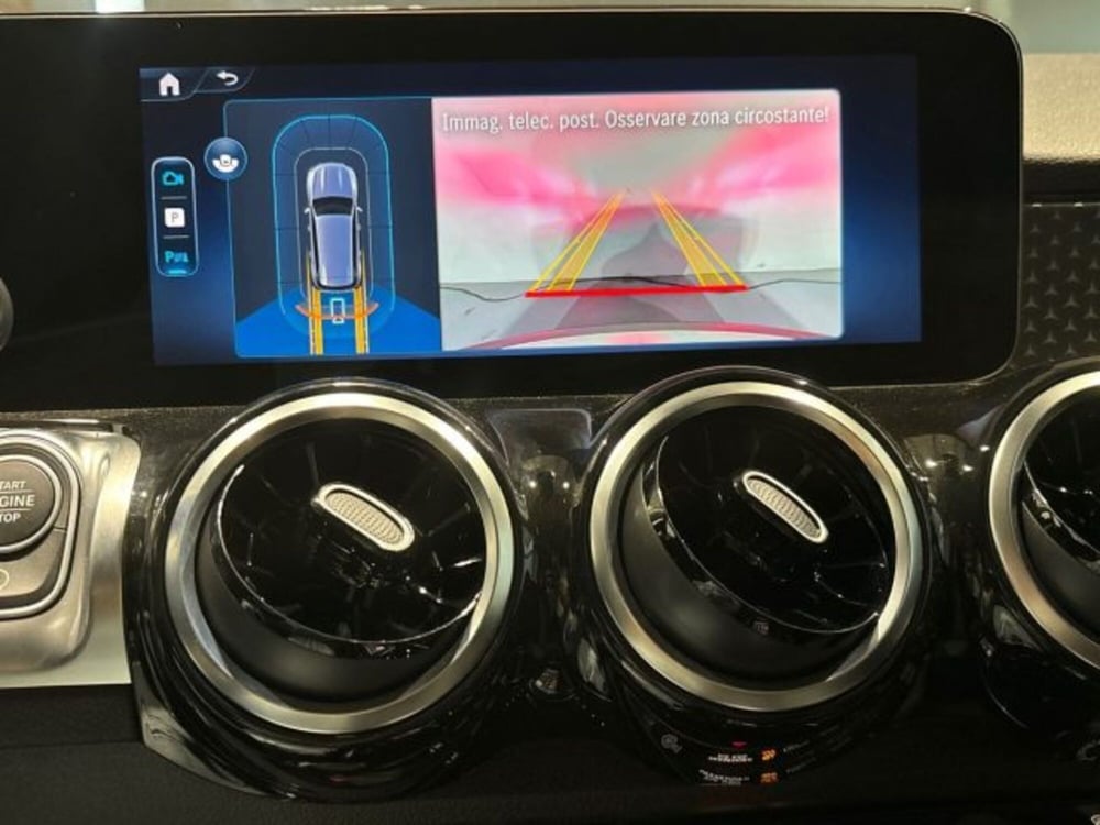 Mercedes-Benz GLB nuova a Bologna (12)