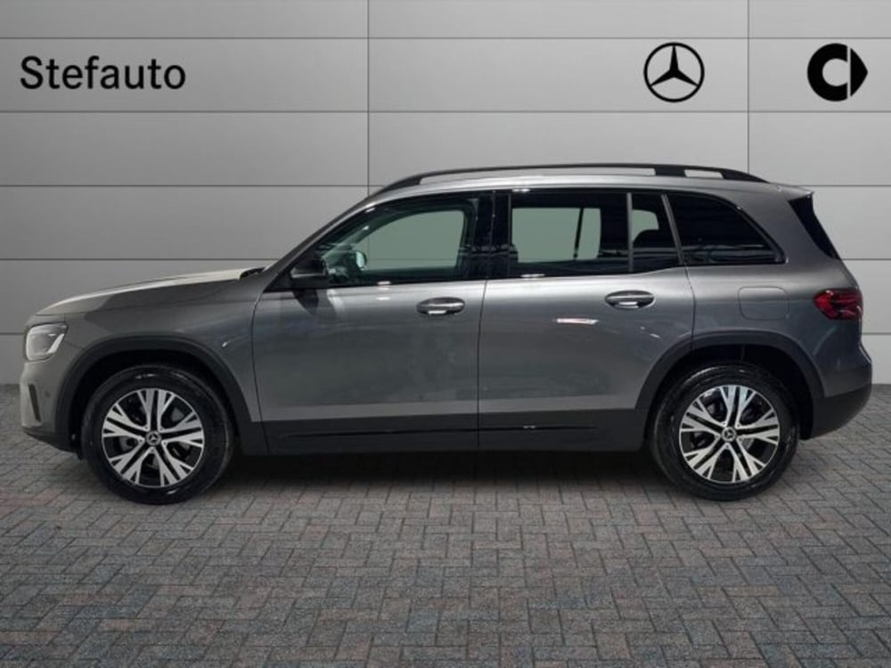 Mercedes-Benz GLB nuova a Bologna (3)