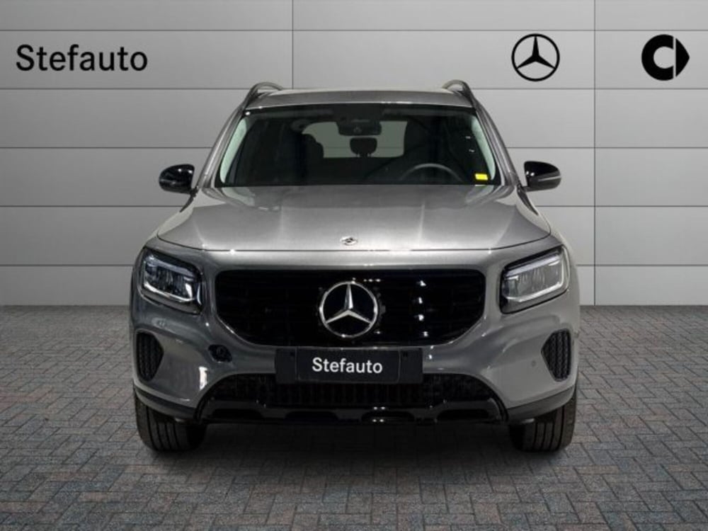 Mercedes-Benz GLB nuova a Bologna (4)