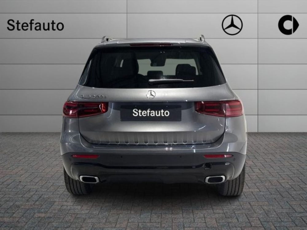 Mercedes-Benz GLB nuova a Bologna (6)