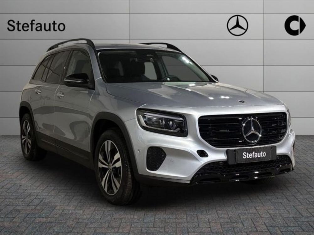 Mercedes-Benz GLB nuova a Bologna