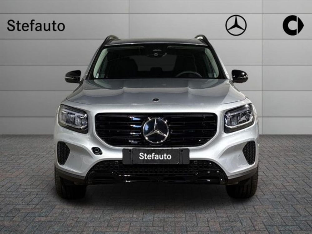 Mercedes-Benz GLB nuova a Bologna (4)