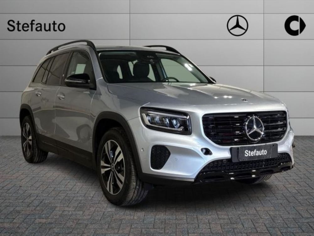 Mercedes-Benz GLB nuova a Bologna
