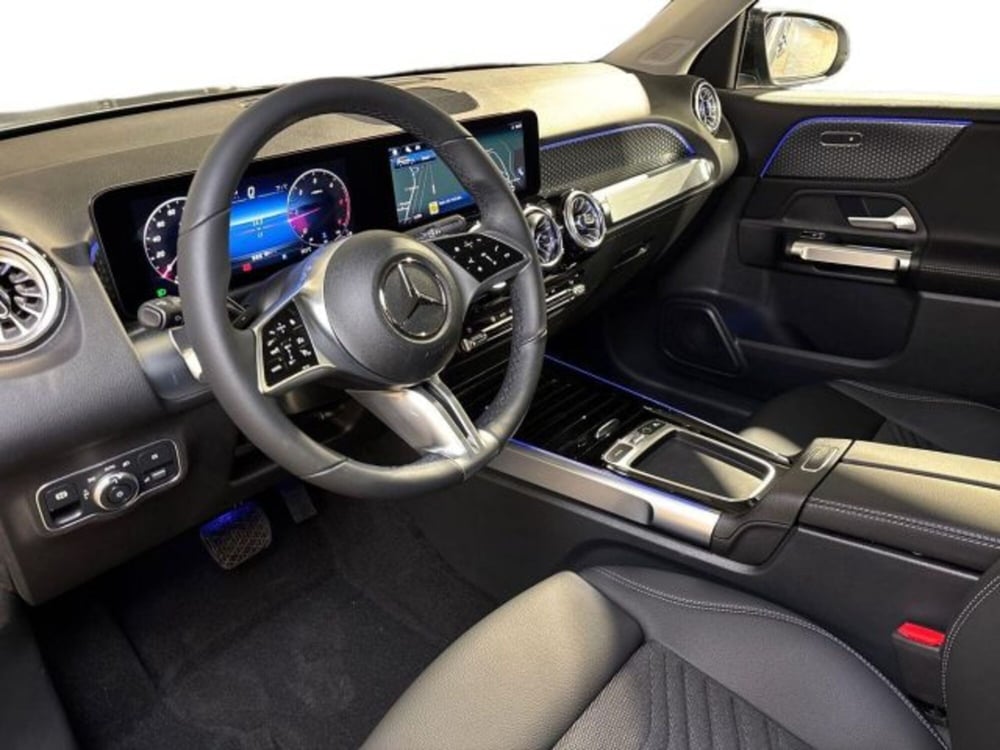 Mercedes-Benz GLB nuova a Bologna (11)