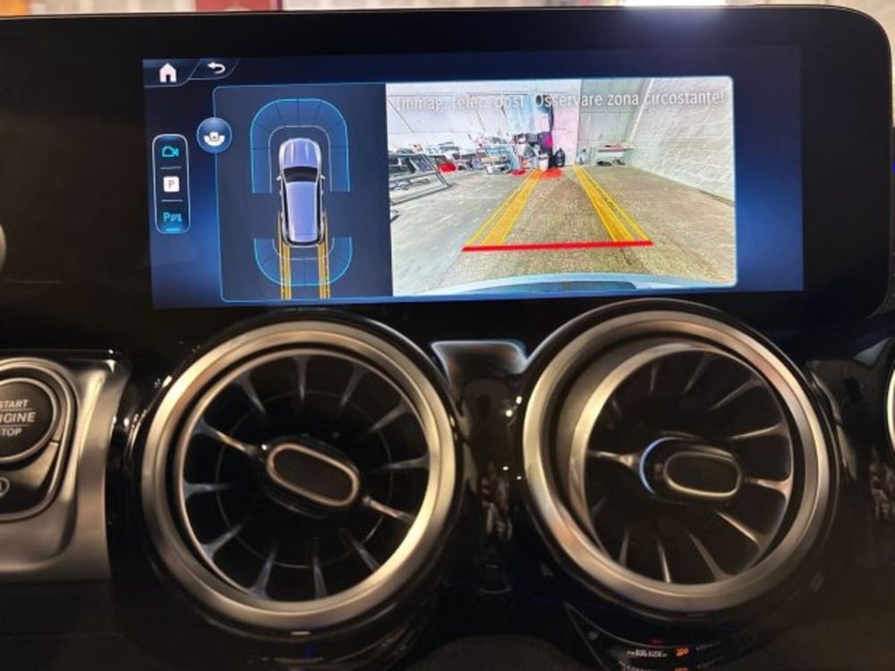 Mercedes-Benz GLB nuova a Bologna (12)