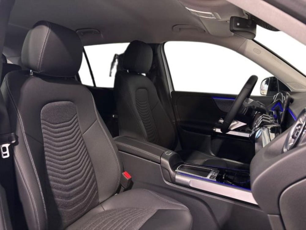 Mercedes-Benz GLB nuova a Bologna (16)