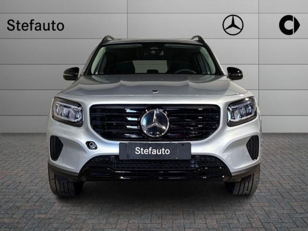 Mercedes-Benz GLB nuova a Bologna (4)