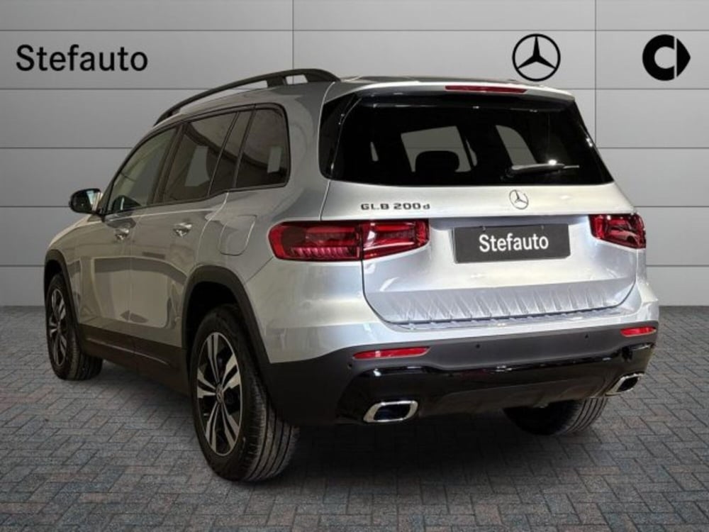 Mercedes-Benz GLB nuova a Bologna (5)