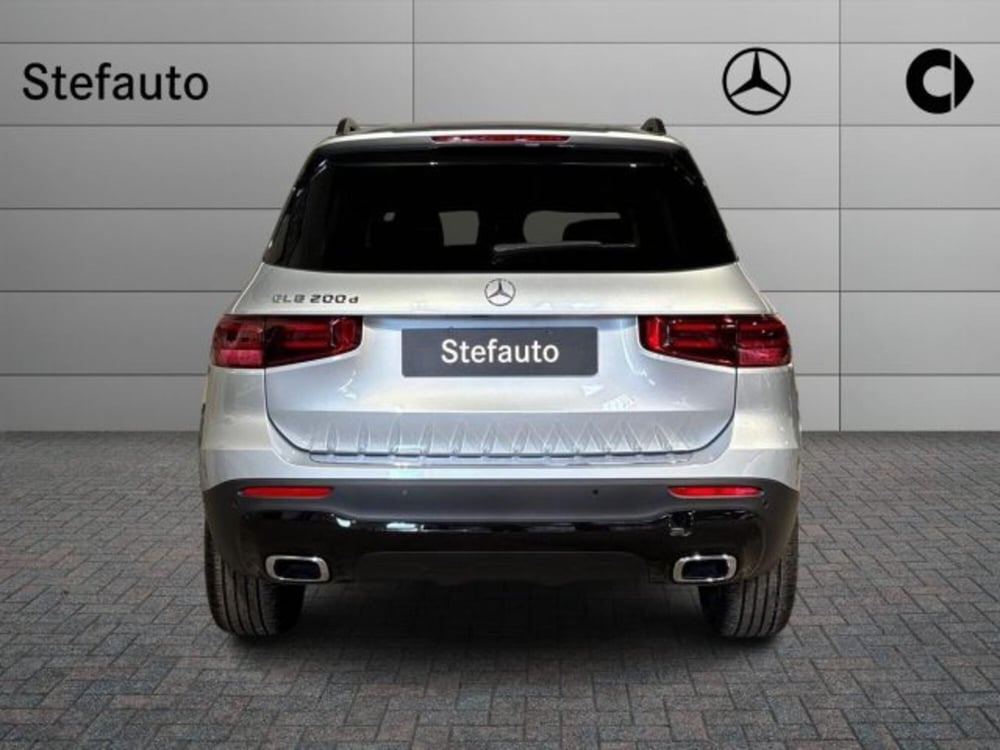 Mercedes-Benz GLB nuova a Bologna (6)