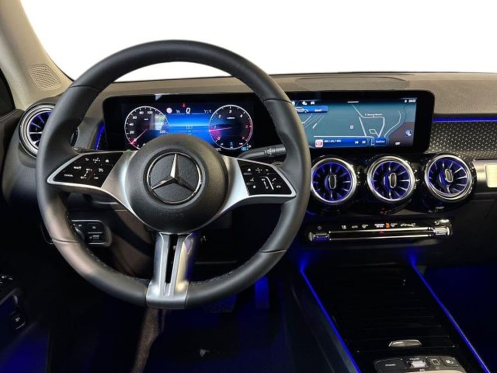 Mercedes-Benz GLB nuova a Bologna (14)
