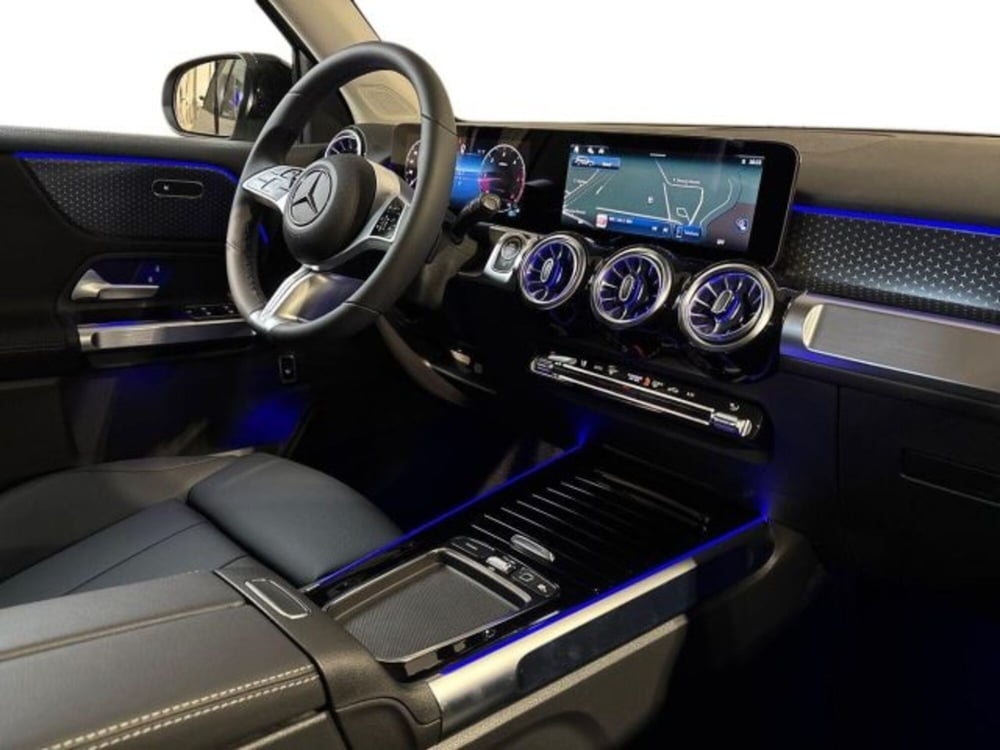 Mercedes-Benz GLB nuova a Bologna (15)