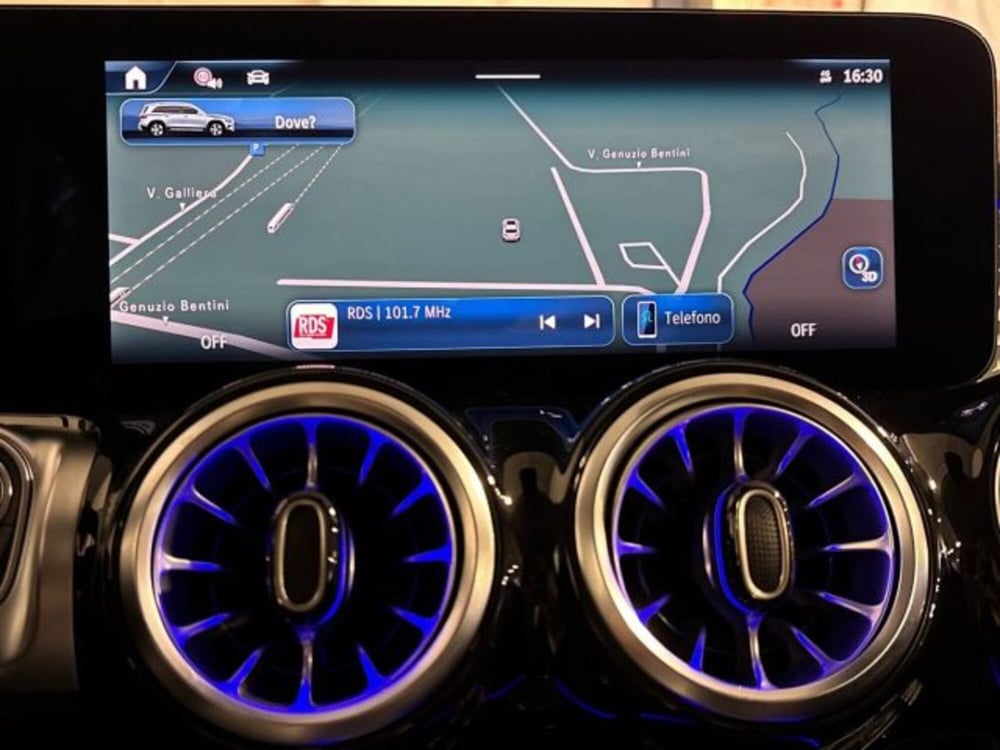 Mercedes-Benz GLB nuova a Bologna (17)