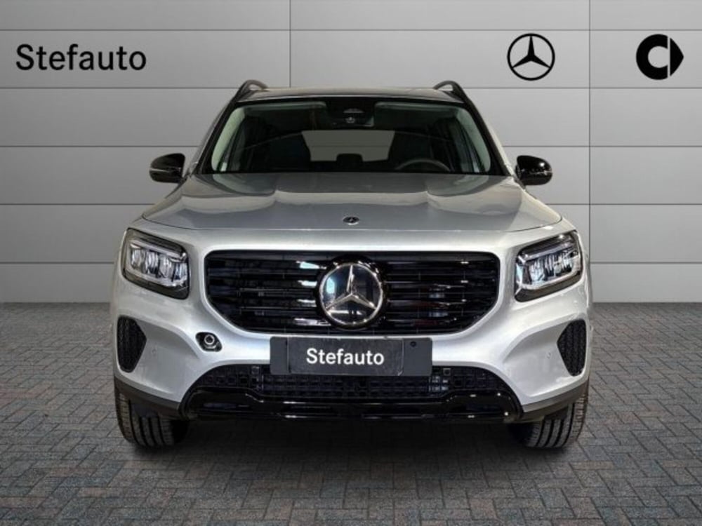 Mercedes-Benz GLB nuova a Bologna (4)