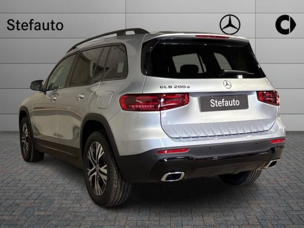 Mercedes-Benz GLB nuova a Bologna (5)