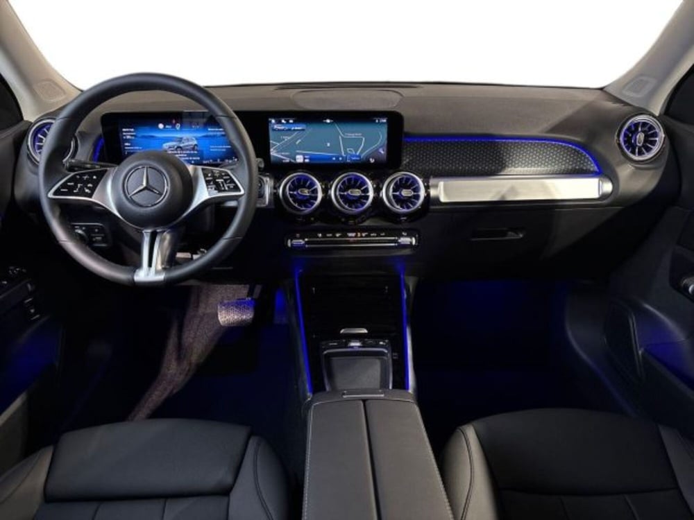 Mercedes-Benz GLB nuova a Bologna (13)
