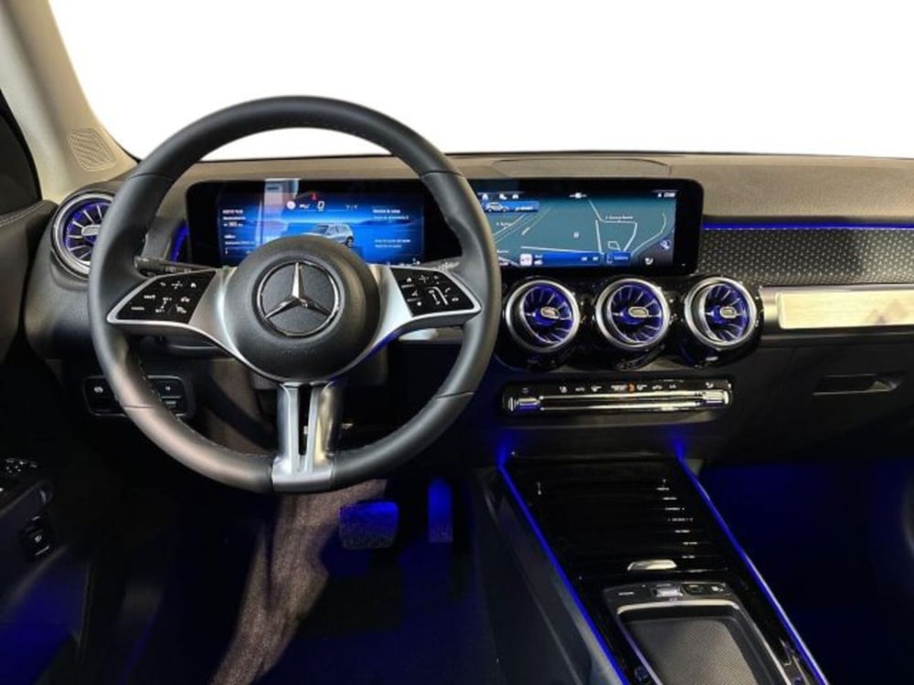 Mercedes-Benz GLB nuova a Bologna (14)