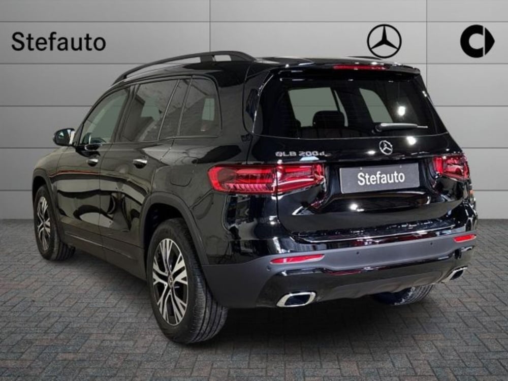 Mercedes-Benz GLB nuova a Bologna (5)