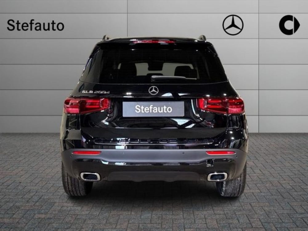Mercedes-Benz GLB nuova a Bologna (6)